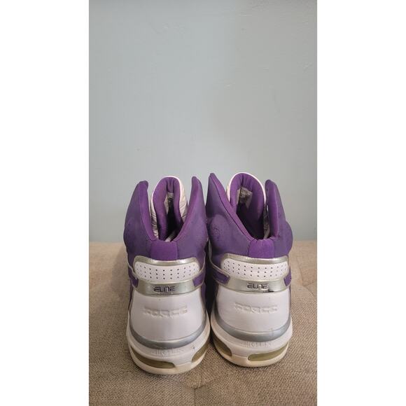 Nike Air Max Family PE Purple White Size 15 316903-151 Player Exclusive... - Picture 4 of 9